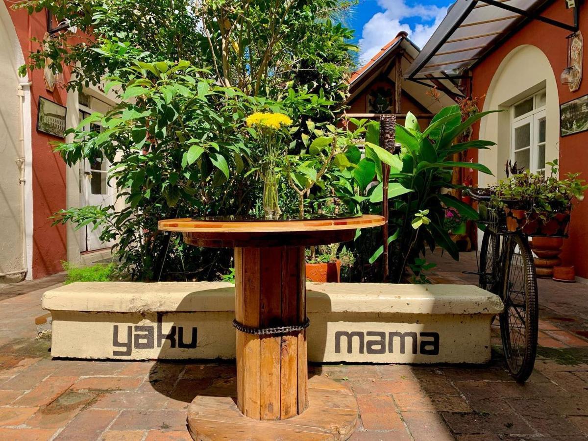 Hostal Yakumama Cuenca Exterior foto