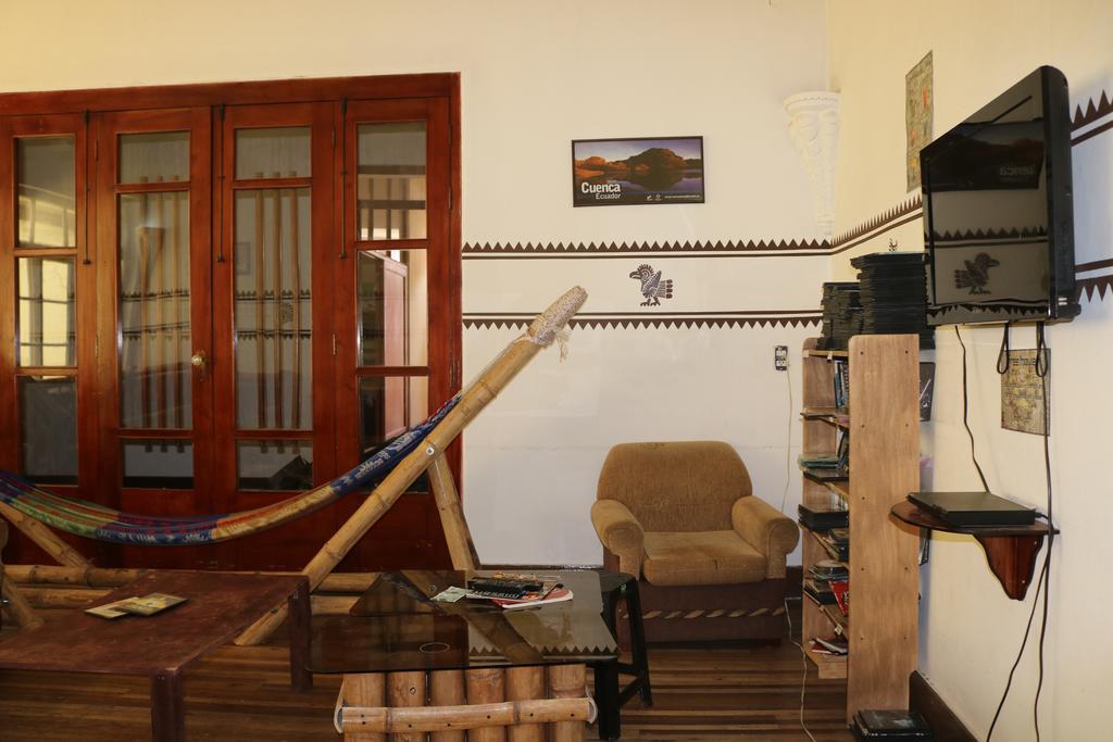 Hostal Yakumama Cuenca Exterior foto
